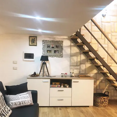 Holiday home Casa Vacanze “il Ciliegio” *